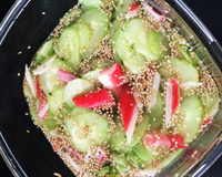 Sunomomo (salada japonesa de pepino)