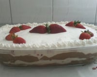 Pavê surpresa de morango