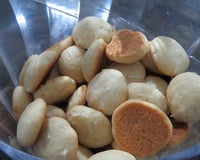 Biscoitos de leite condensado com coco