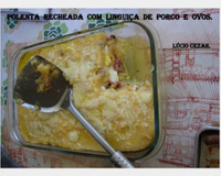 Polenta recheada com linguiça de porco e ovos