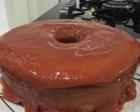 Bolo de fubá com goiabada