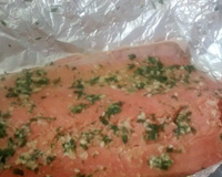 Salmão de forno com alcaparras