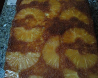 Bolo de abacaxi em calda