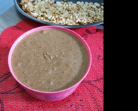 Pasta de amendoim com 2 ingredientes