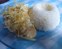 Fricassê saboroso de frango