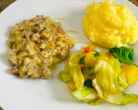 Bife ao molho de mostarda