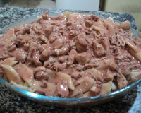 Filé de peito de frango ao molho rosé com vinho tinto