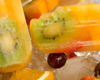 Picolé com frutas