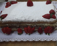 Naked cake de morango e doce de leite (Pâns)