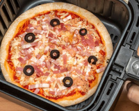 Essa receita de pizza na airfryer é mais rápida que delivery e fica uma delícia
