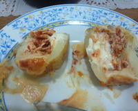 Batata recheada com peito de frango defumado