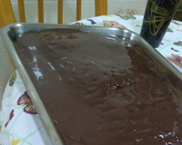Cobertura de chocolate com leite condensado