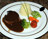 Medalhão ao molho madeira