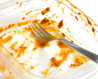 Item simples que todo mundo tem em casa é muito melhor para desengordurar potes do que a esponja tradicional