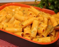 Receita de macarrão cremoso de panela de pressão que fica pronta em menos de 30 minutos: almoço ou jantar perfeito para quem não quer ficar na cozinha