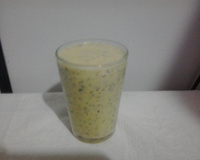 Suco de maracujá com leite condensado