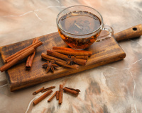 Pode tomar chá de canela todos os dias? Entenda riscos da bebida feita com essa poderosa especiaria