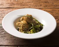 Jiló, quiabo e almeirão: como usar (e amar) esses 3 alimentos na cozinha