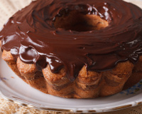 A cobertura de bolo lisinha que a minha avó fazia nunca cristaliza, mesmo depois de horas