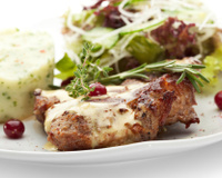 Lombo de Porco ao Molho de Folha Azedinha