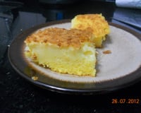 Bolo cremoso liquidificador com leite coco e leite condensado