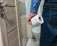 Nem papel higiênico, nem chuveirinho: nova tecnologia chinesa para vasos sanitários promete revolucionar o seu momento no banheiro