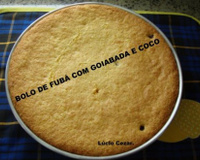 Bolo de fubá com goiabada e coco do Lúcio Cezar