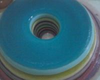 Gelatinas coloridas em camadas