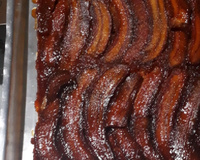 Bolo de banana com calda