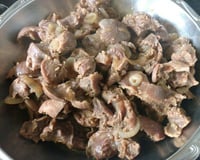 Moela de frango acebolada