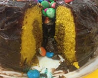 Bolo de cenoura mesclado com chocolate de liquidificador