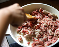 A maioria das pessoas erra aqui: carne moída sem cor, sem sabor e sem graça