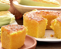 Bolo de milho cremoso de latinha com uma textura que você nunca viu: é só bater no liquidificador e botar pra assar