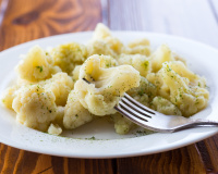 Salada de couve-flor: uma receita básica e simples, mas surpreendente