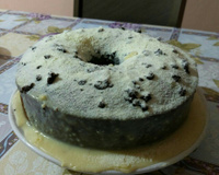 Bolo de Oreo com cobertura de leite em pó