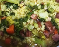 Sopa de legumes e verduras