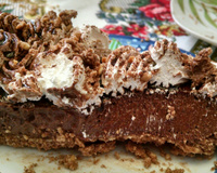 Torta mousse de chocolate com chantilly