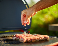 Adeus sal grosso: esse é o verdadeiro sal que você deve usar no churrasco para ficar igual de churrascaria