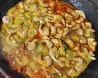 Moqueca de peixe ao molho de camarão