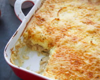 Quando tem arroz sobrando em casa, não penso duas vezes: transformo nessa torta e todo mundo come feliz