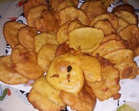 Bolinhos de fubá com queijo ralado