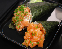 Como fazer temaki: ingredientes, dicas e modo de preparo do cone de sushi que é um sucesso da comida japonesa