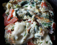 Mexidão de ovos com espinafre e queijo