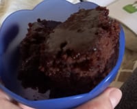 Bolo de chocolate simples e delicioso