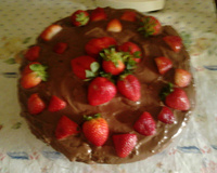 Bolo de chocolate com morango