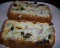 Bolo de frutas e chocolate