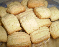 Biscoitinha da Eluiza (fácil e rápido)