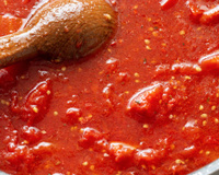 Nem cebola, nem alho: o segredo deste molho de tomate está em outro ingrediente