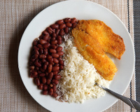 Benefícios do arroz com feijão: o que acontece com o corpo se você comer os alimentos todos os dias no almoço