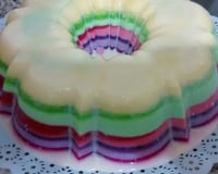 Gelatinas coloridas em camadas